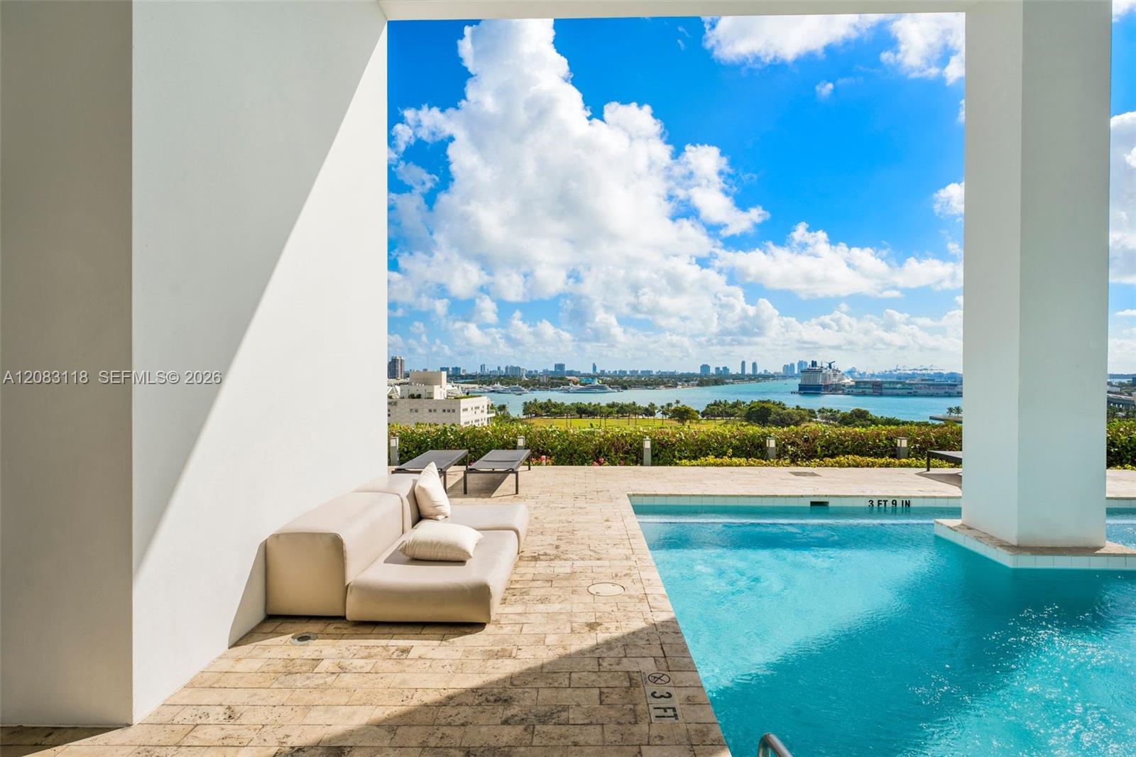 1040 Biscayne Boulevard 3304 Property Photo 26