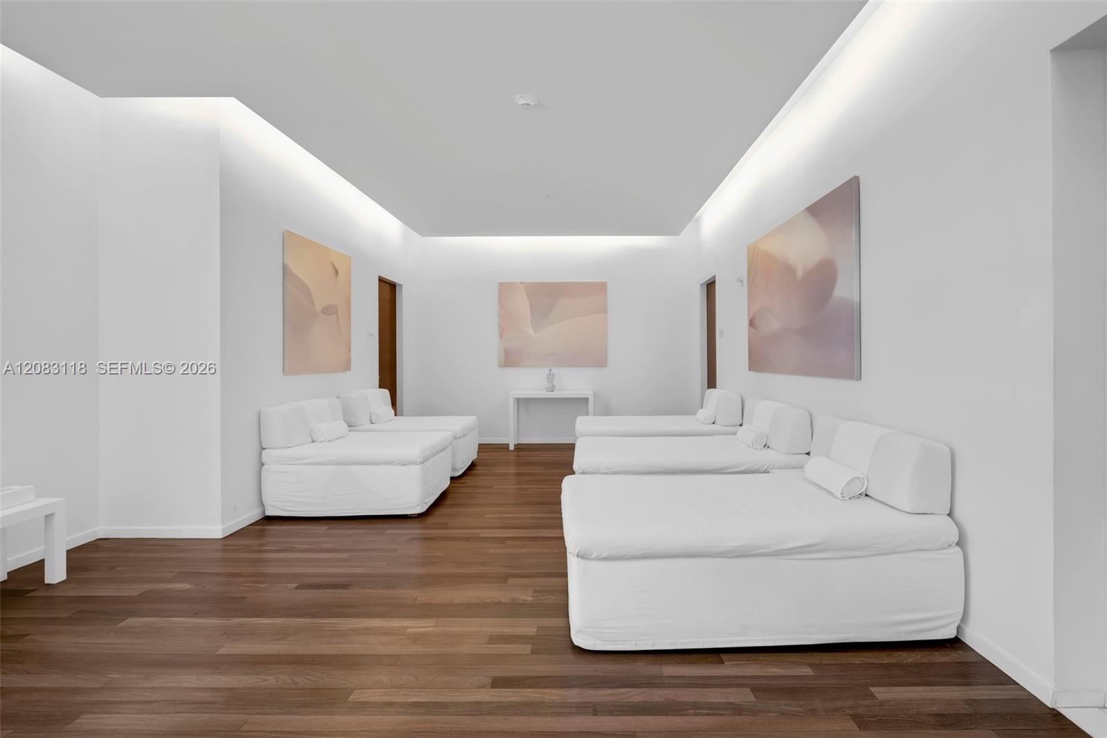 1040 Biscayne Boulevard 3304 Property Photo 32