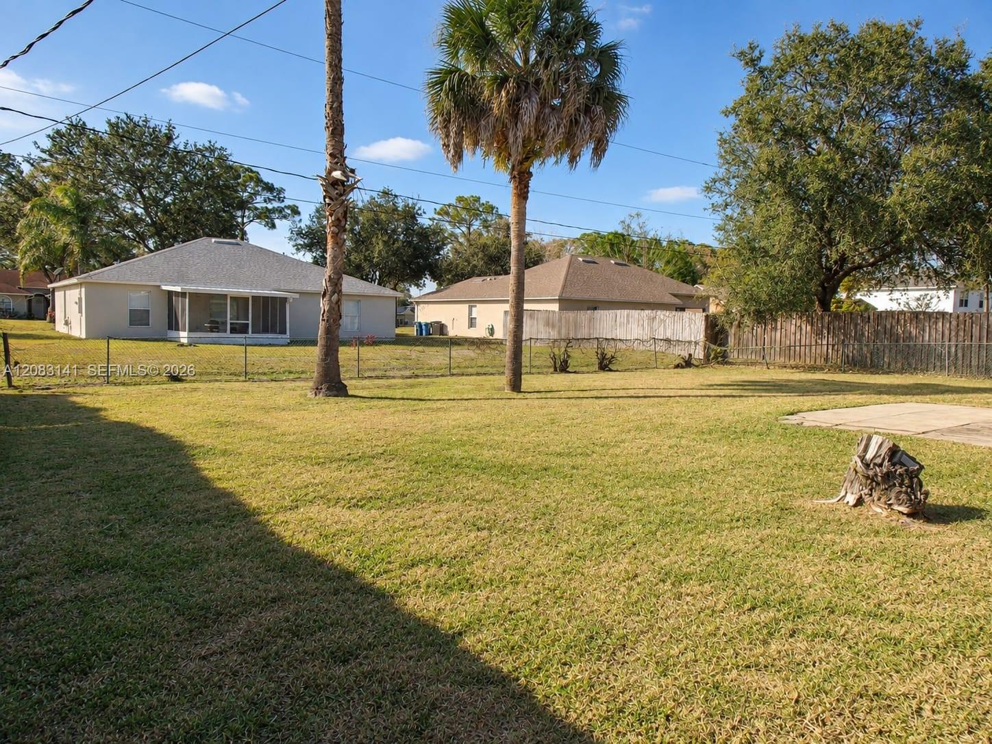 1136 Lamplighter Property Photo 11