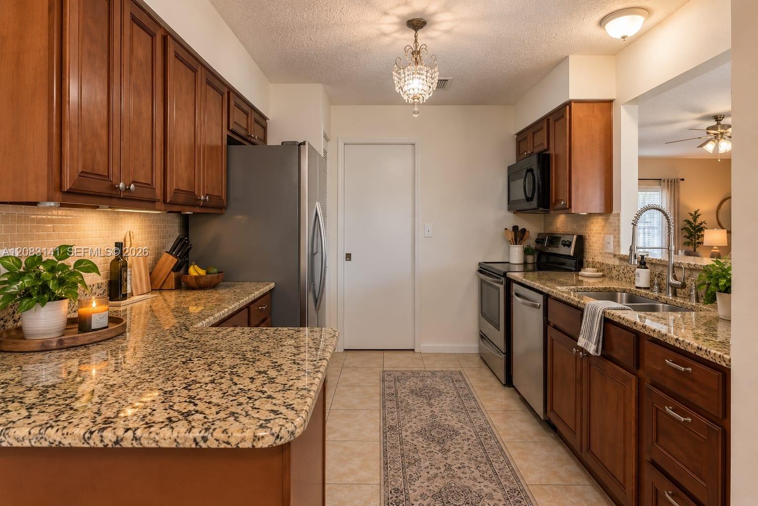 1136 Lamplighter Property Photo 15
