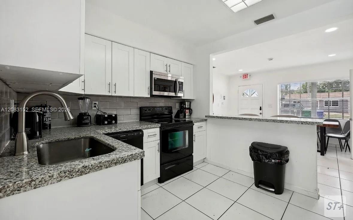 6445 Sw 22nd Street Property Photo 4