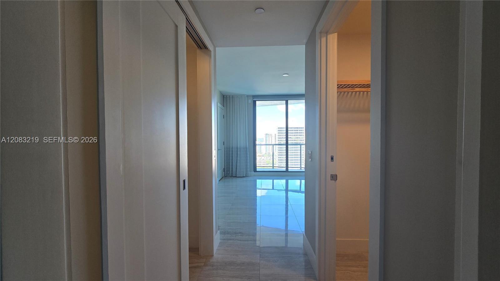 100 E Las Olas Boulevard 2202 Property Photo 15