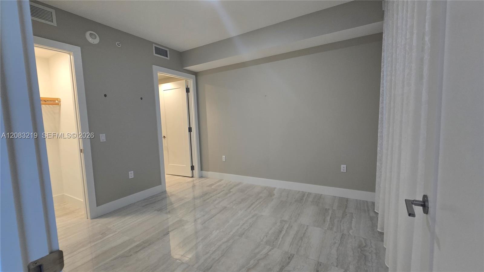 100 E Las Olas Boulevard 2202 Property Photo 23