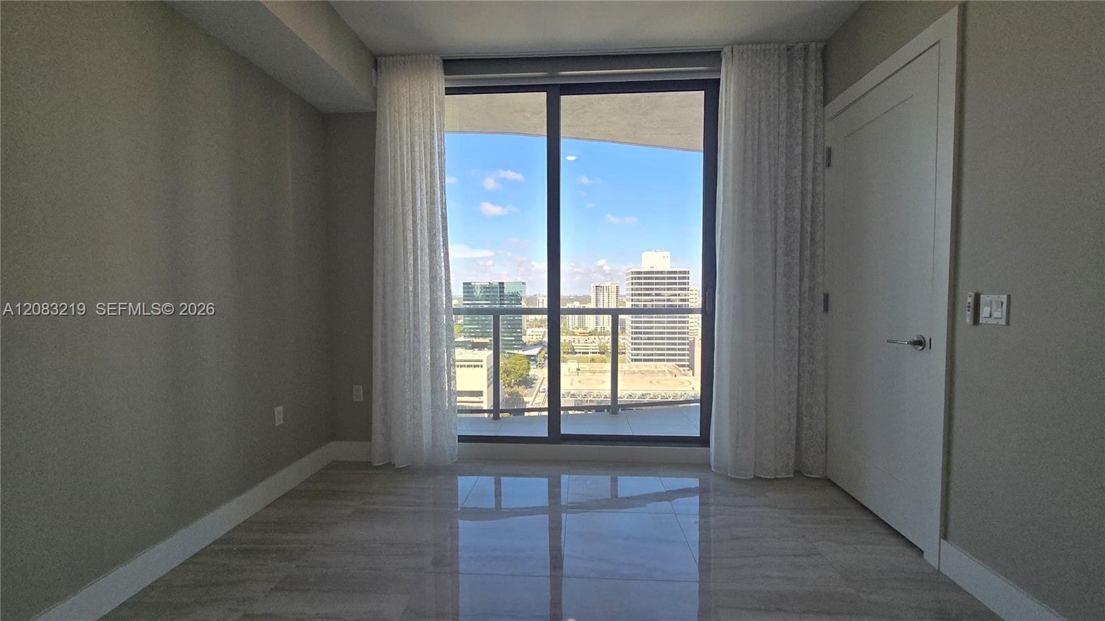 100 E Las Olas Boulevard 2202 Property Photo 24