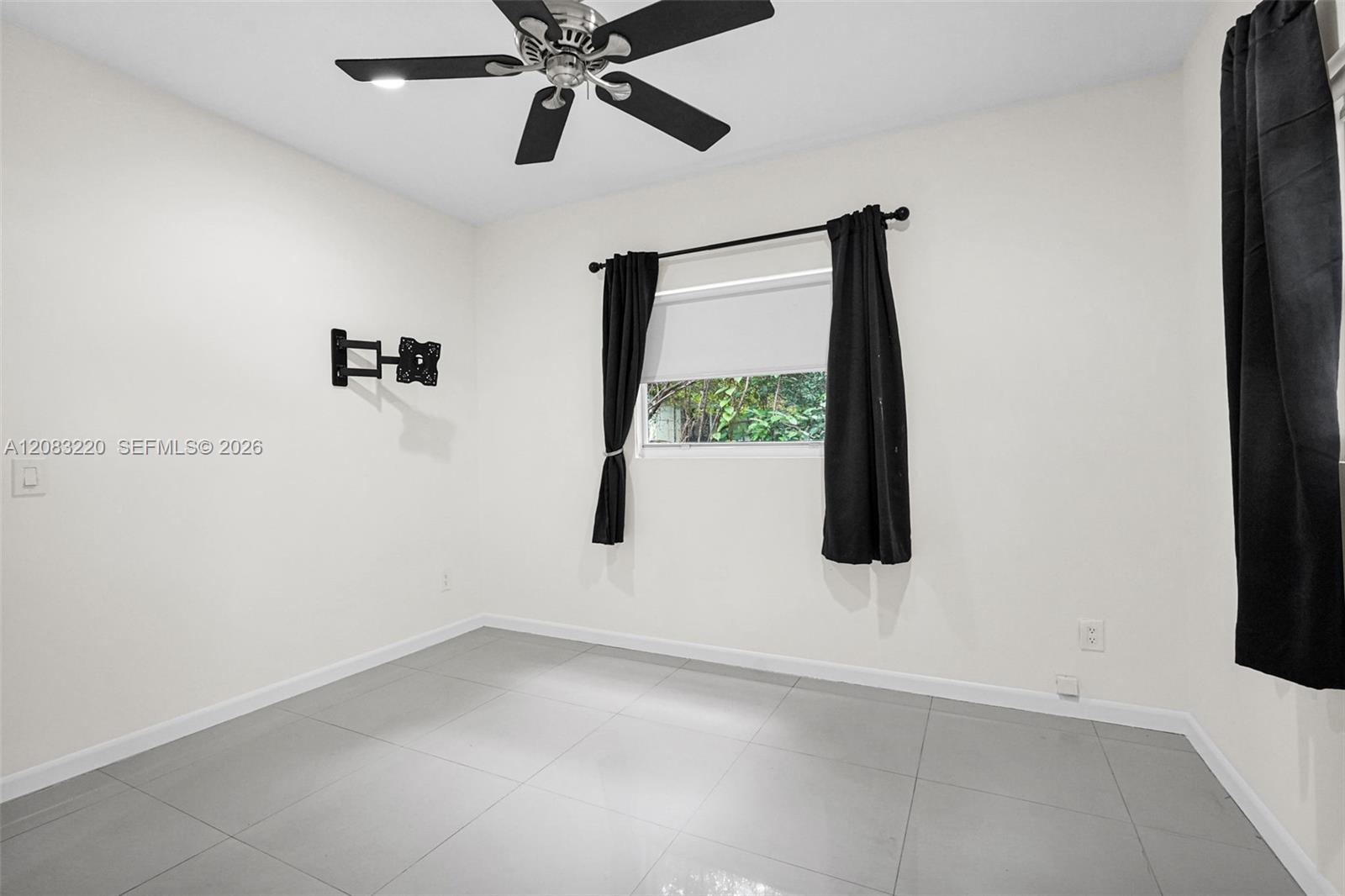 18 Nw 45th Street A Property Photo 14