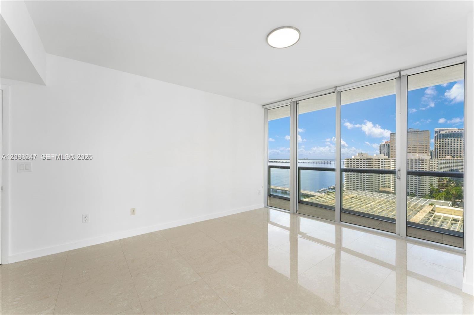 495 Brickell Avenue 1811 Property Photo 7