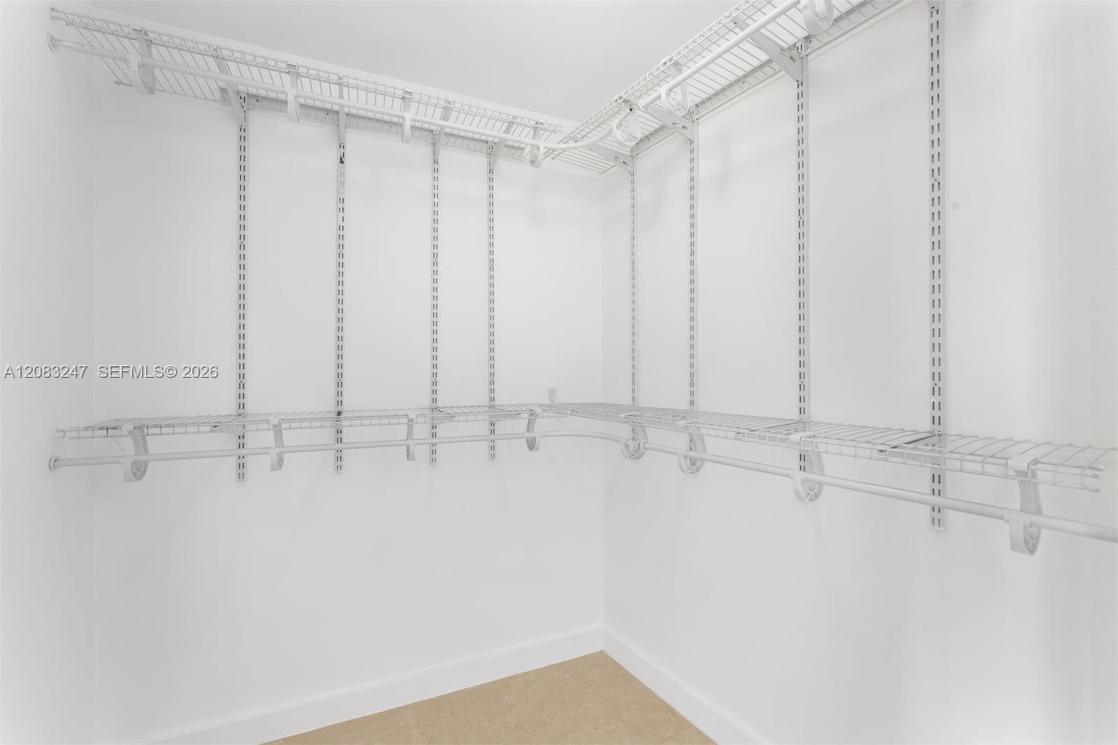 495 Brickell Avenue 1811 Property Photo 12