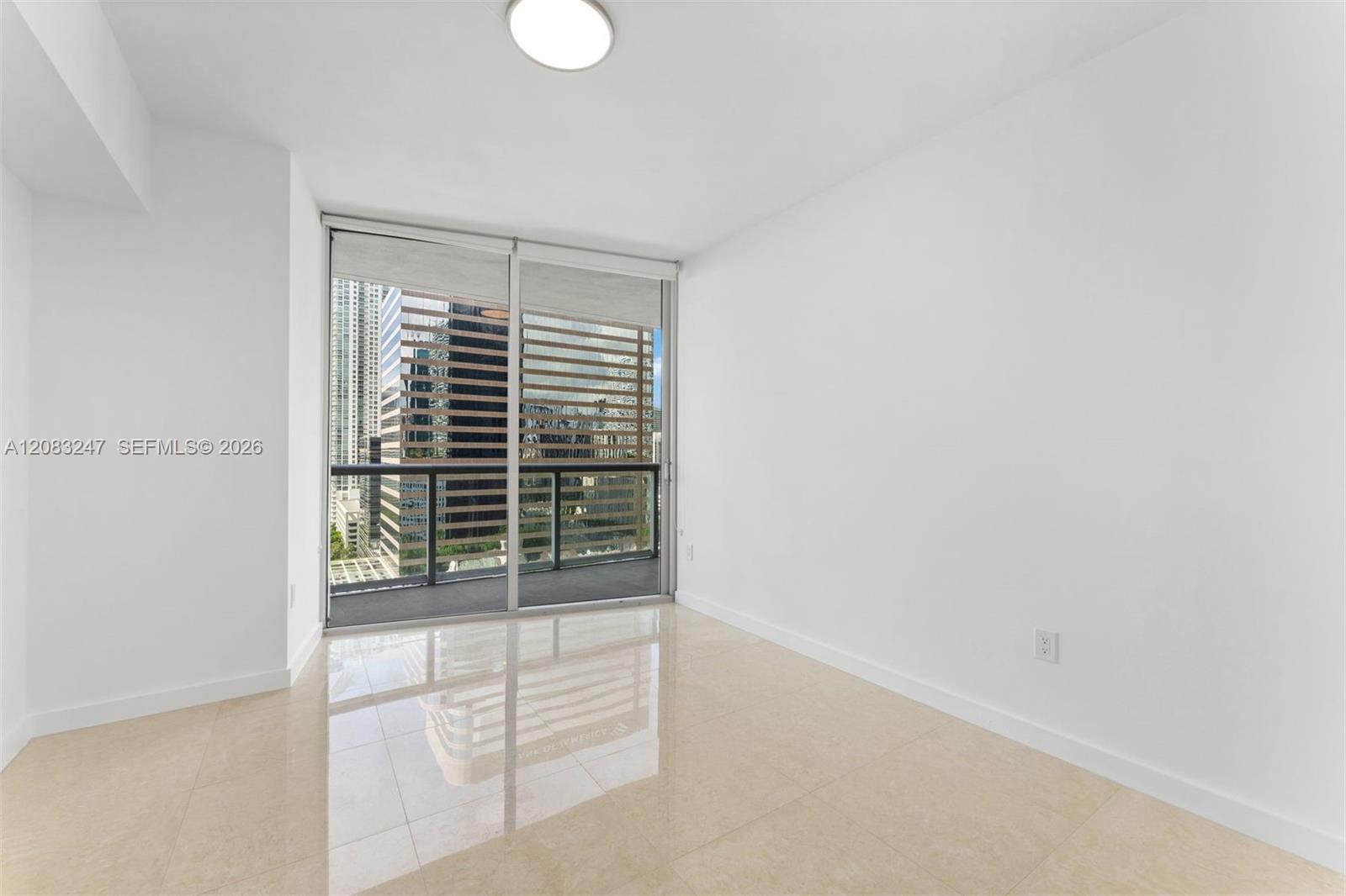 495 Brickell Avenue 1811 Property Photo 13