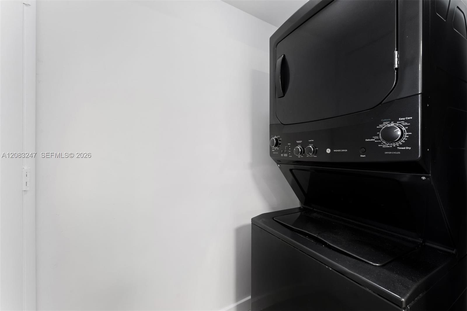 495 Brickell Avenue 1811 Property Photo 19