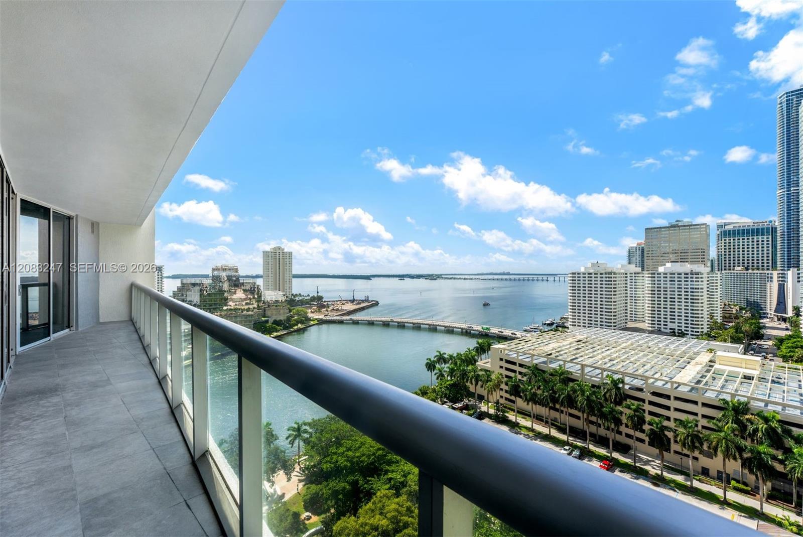 495 Brickell Avenue 1811 Property Photo 25