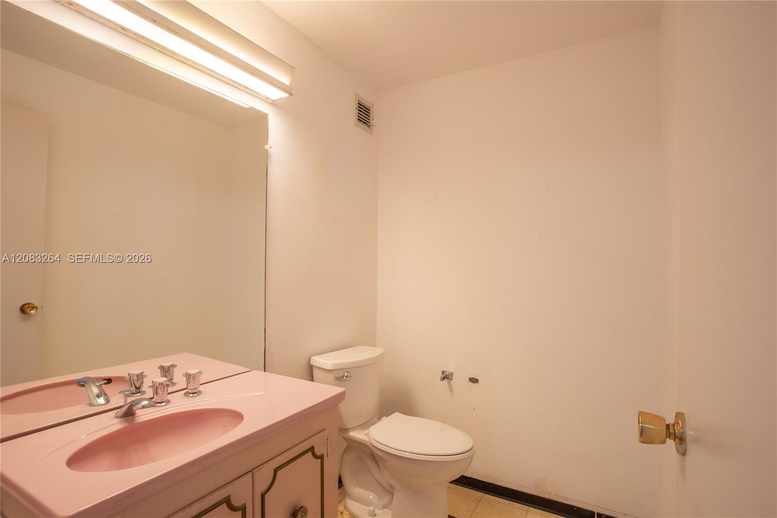 9100 W Bay Harbor Drive 5b Property Photo 8