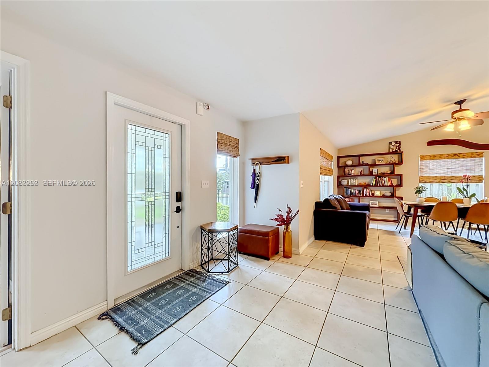 4271 Nw 20th Avenue Property Photo 4
