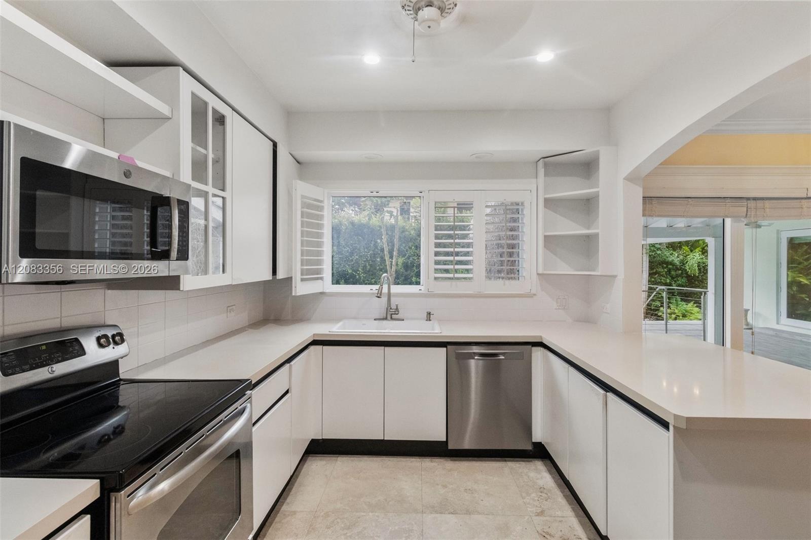 615 Santurce Avenue Property Photo 12