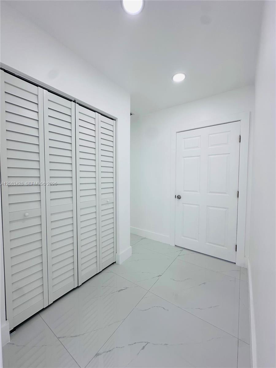 82 E 16th Street Property Photo 19