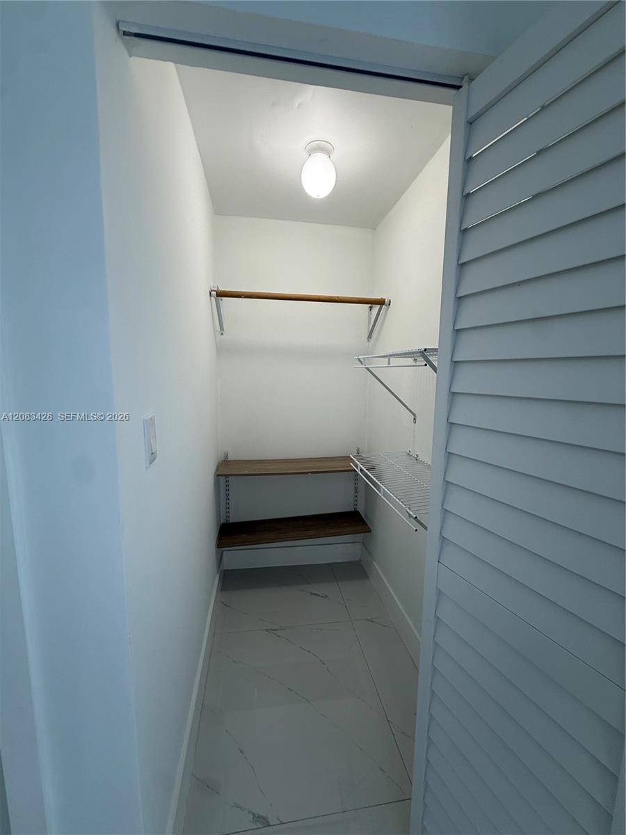 82 E 16th Street Property Photo 41