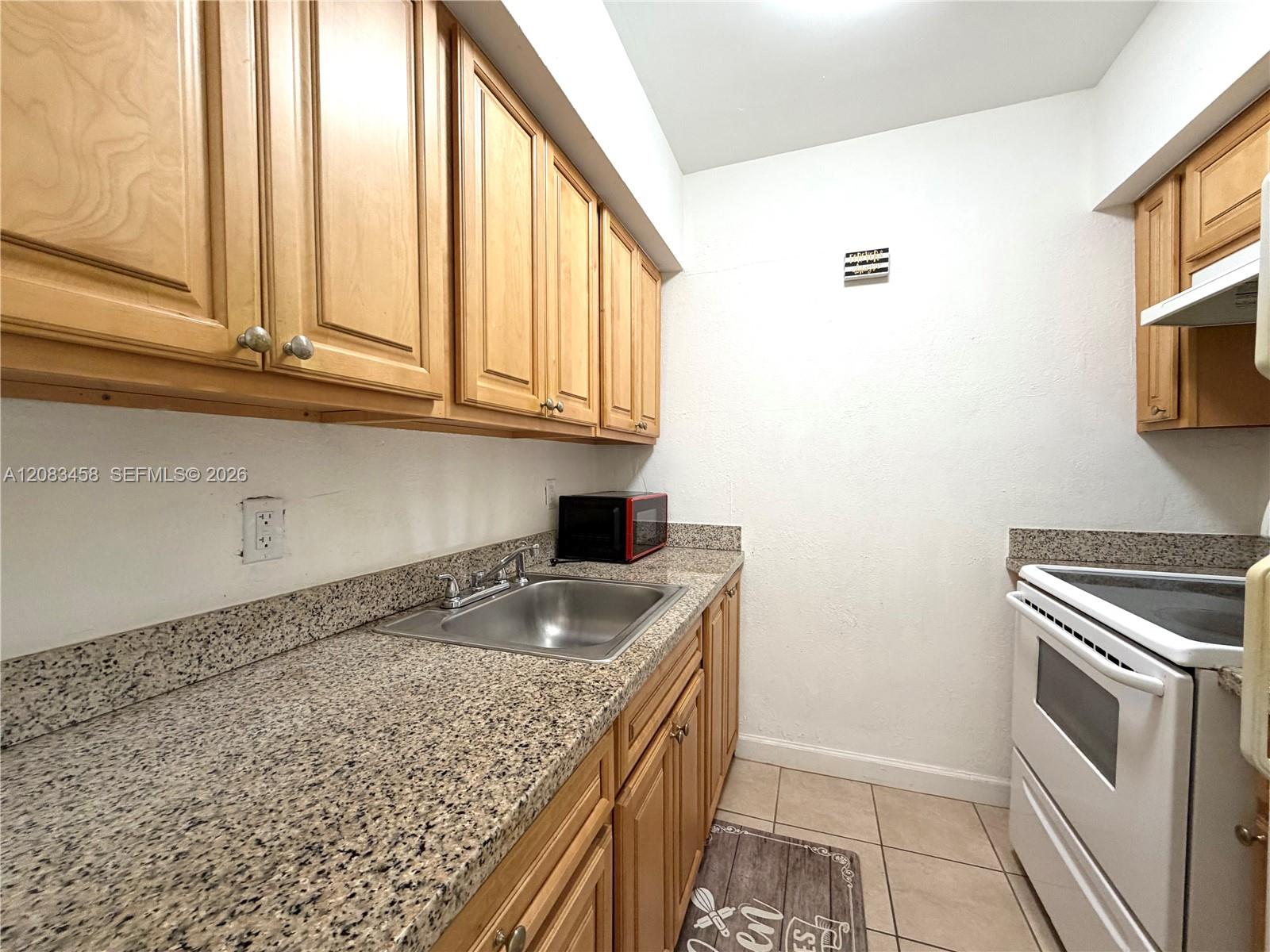 500 Layne Boulevard 15 Property Photo 6