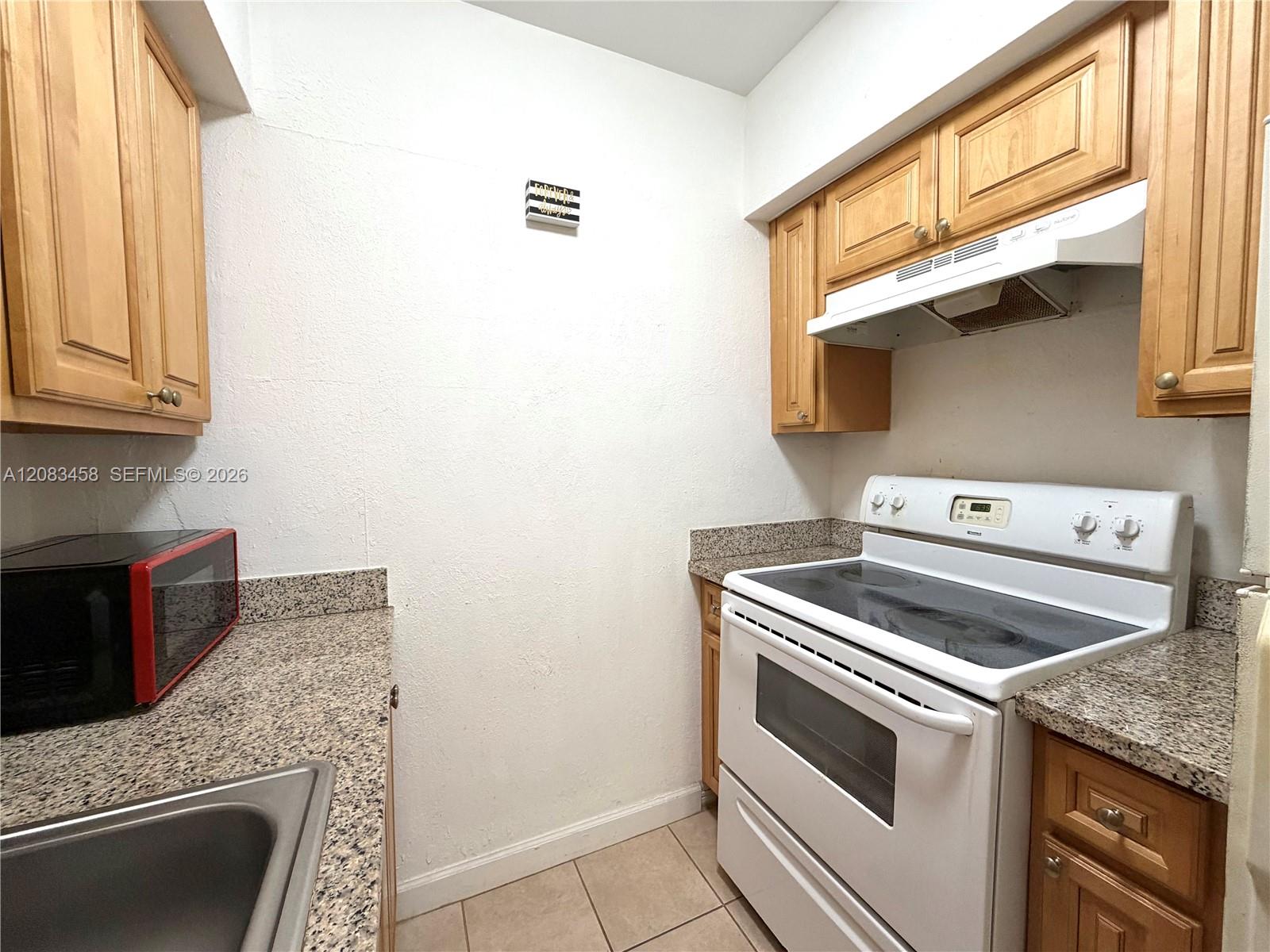 500 Layne Boulevard 15 Property Photo 10
