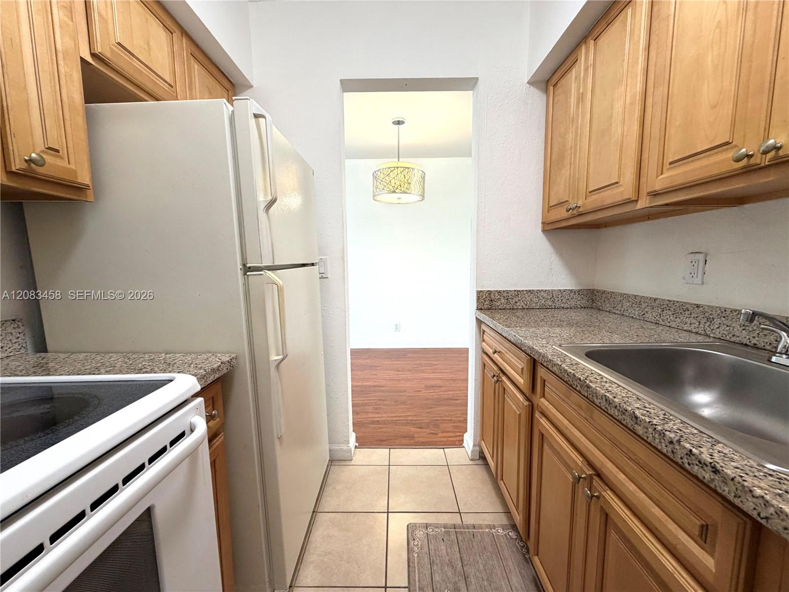 500 Layne Boulevard 15 Property Photo 11
