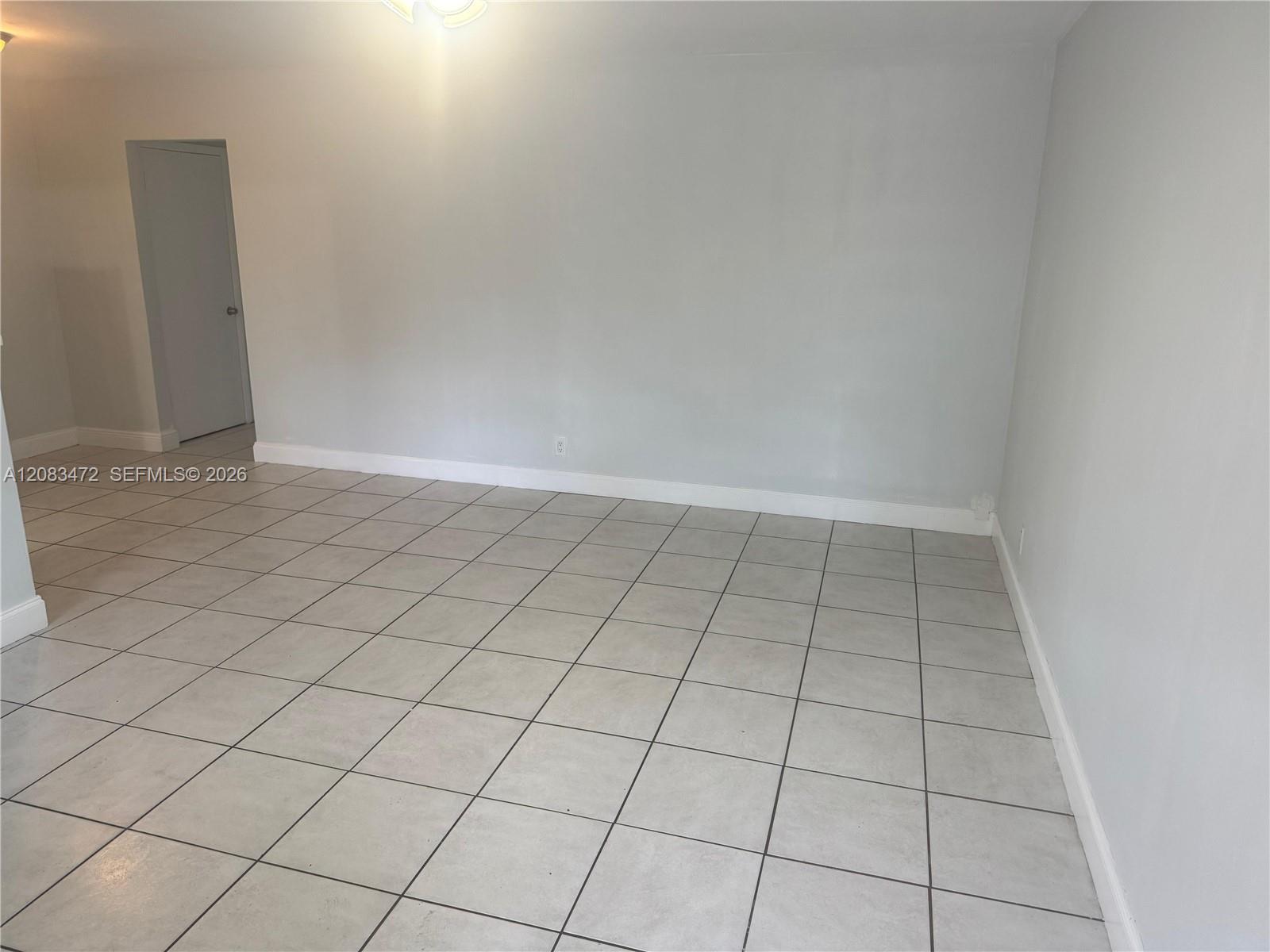 A12083472 Property Photo 4