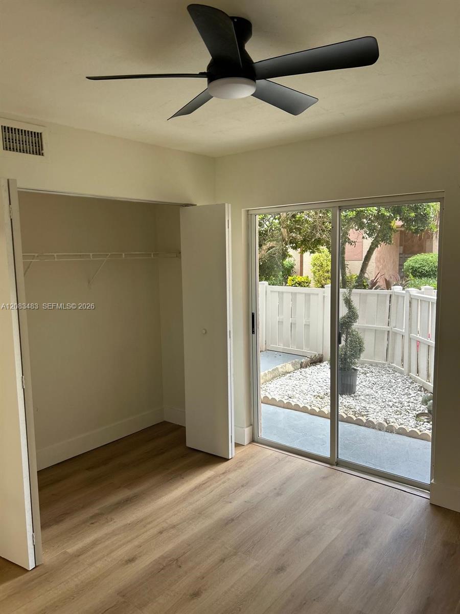 7245 S Devon Drive 112 Property Photo 20