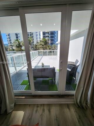 19201 Collins Avenue Property Photo 1