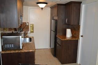 19201 Collins Avenue Property Photo 9