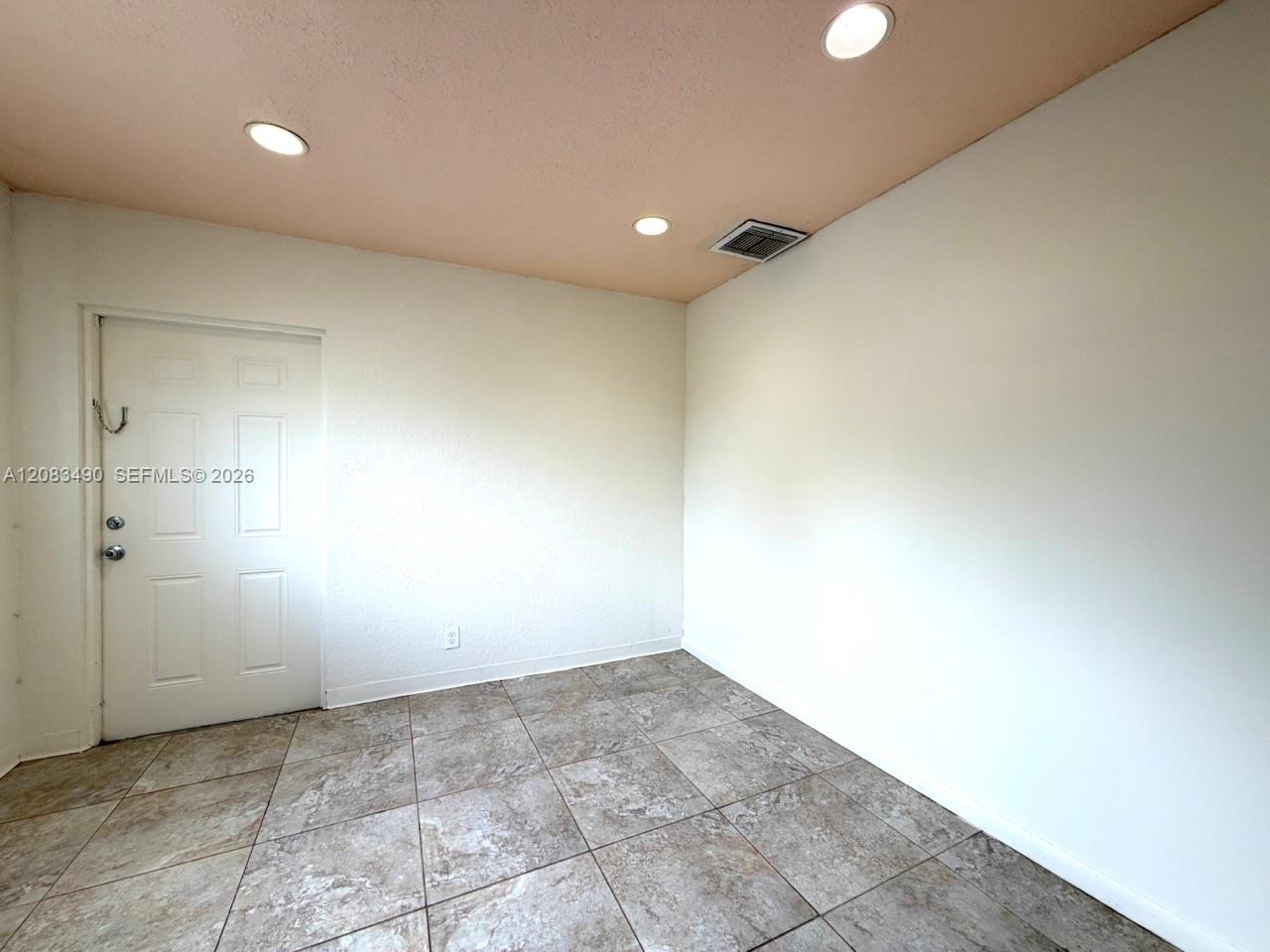 231 Nw 4th Street Property Photo 4