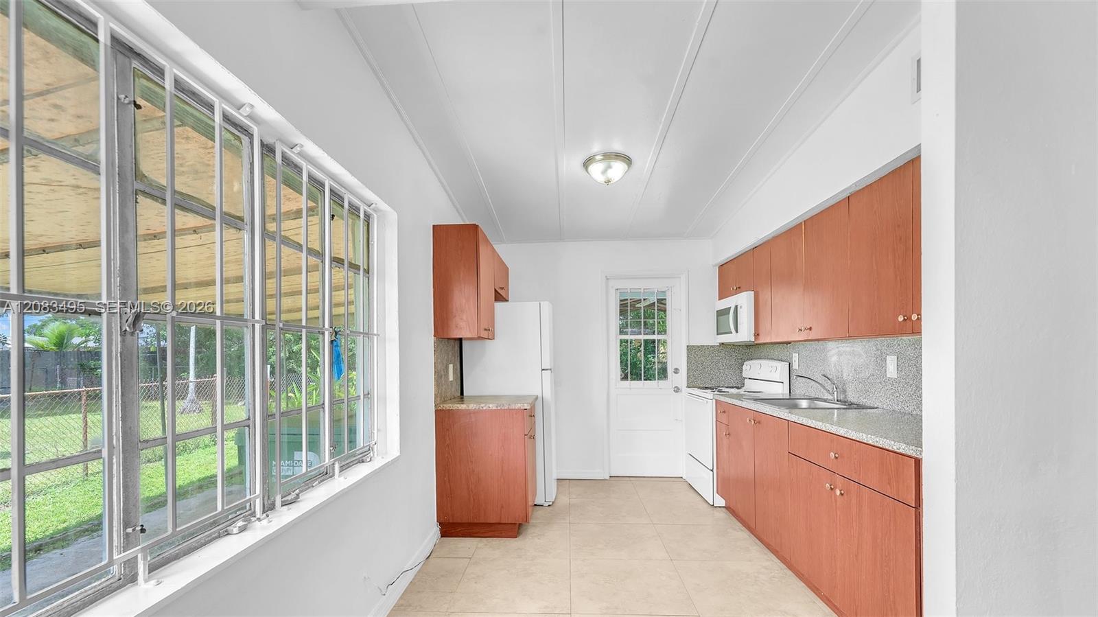 2341 Rutland Street Property Photo 20