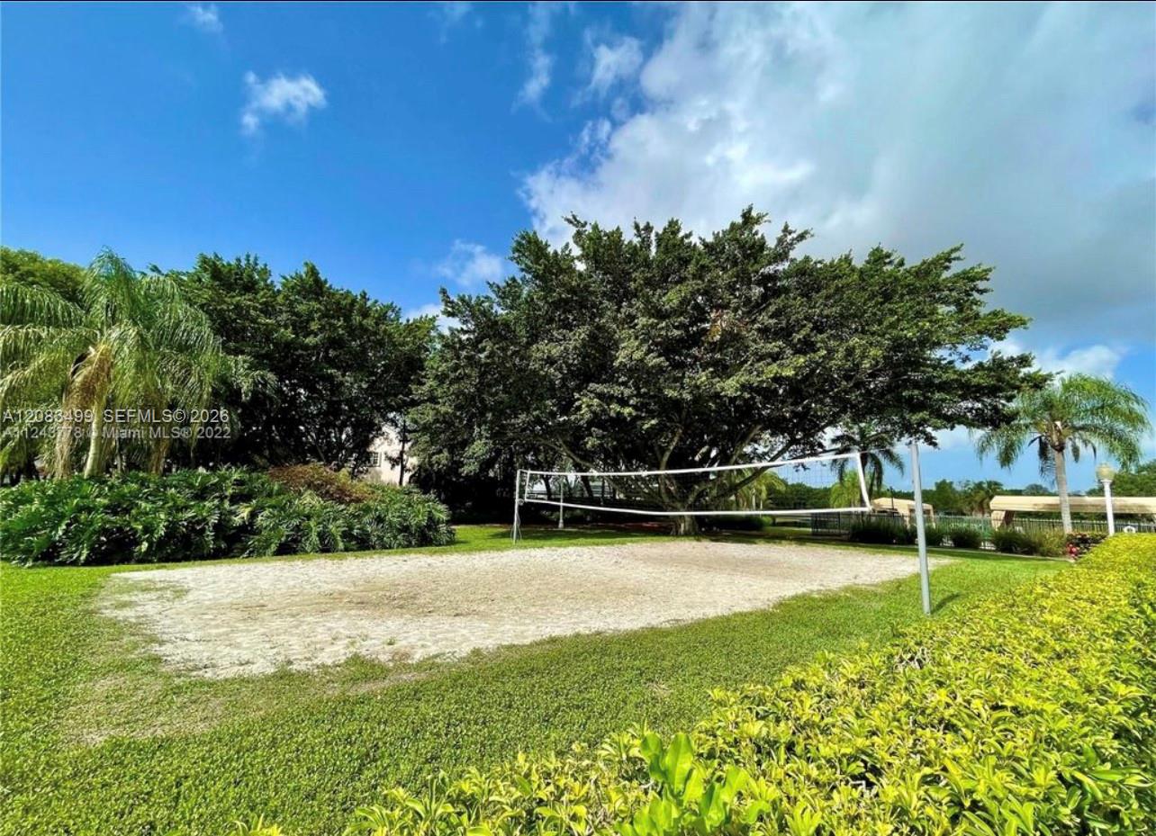 816 Sand Creek Circle Property Photo 41