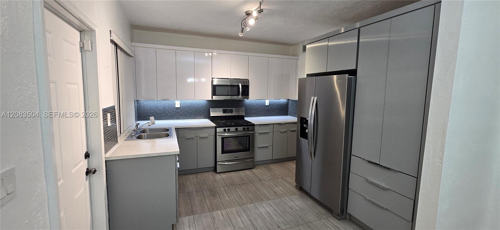 455 Ne 131st Street Property Photo 1