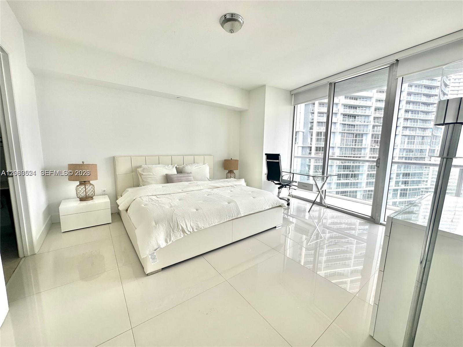 495 Brickell Avenue 2702 Property Photo 4