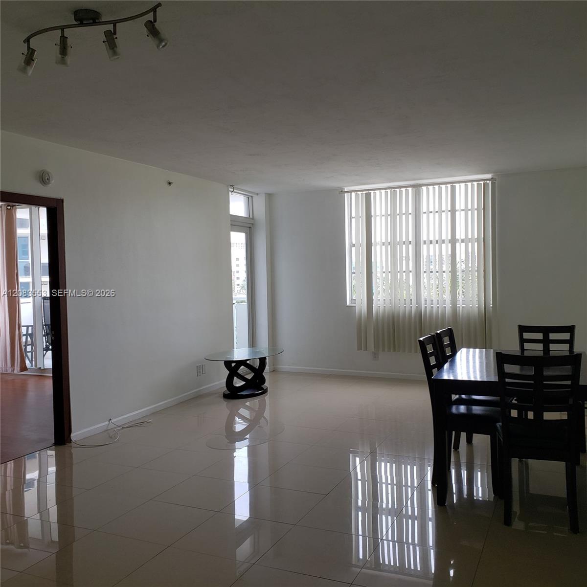 3001 S Ocean Drive 527 Property Photo 1