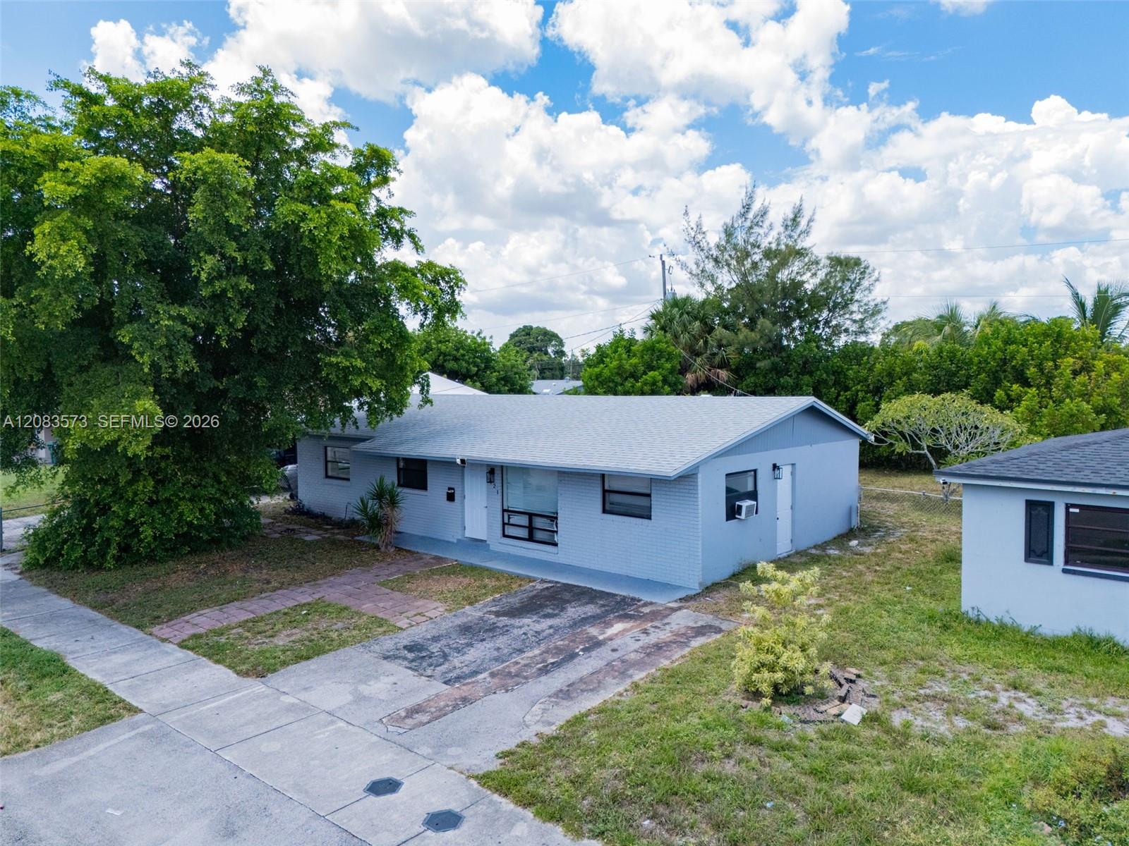 1421 NW 32nd Avenue