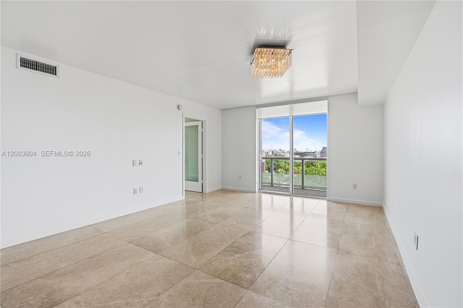 50 Biscayne Boulevard 902 Property Photo 15