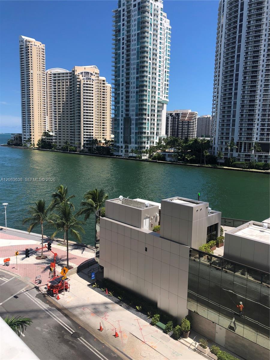 300 S Biscayne Boulevard L-608 Property Photo 1