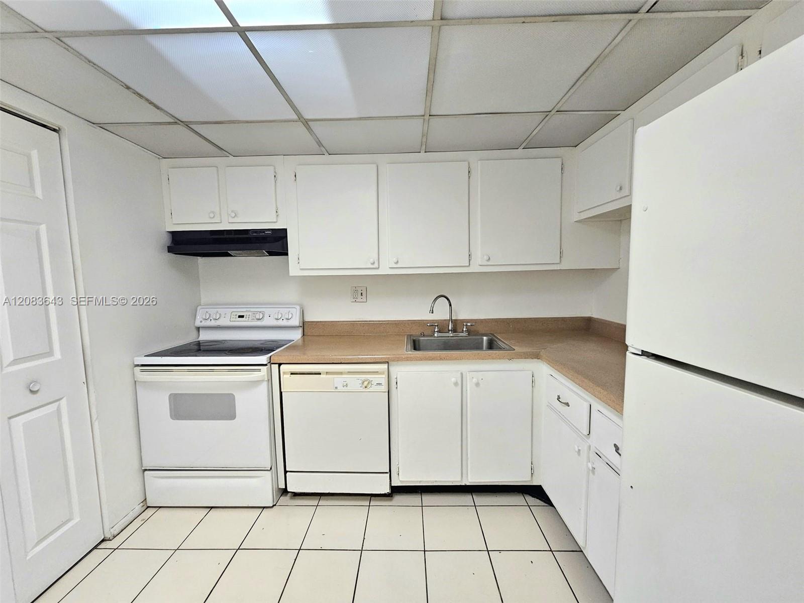 8001 Fairview Drive 206 Property Photo 4