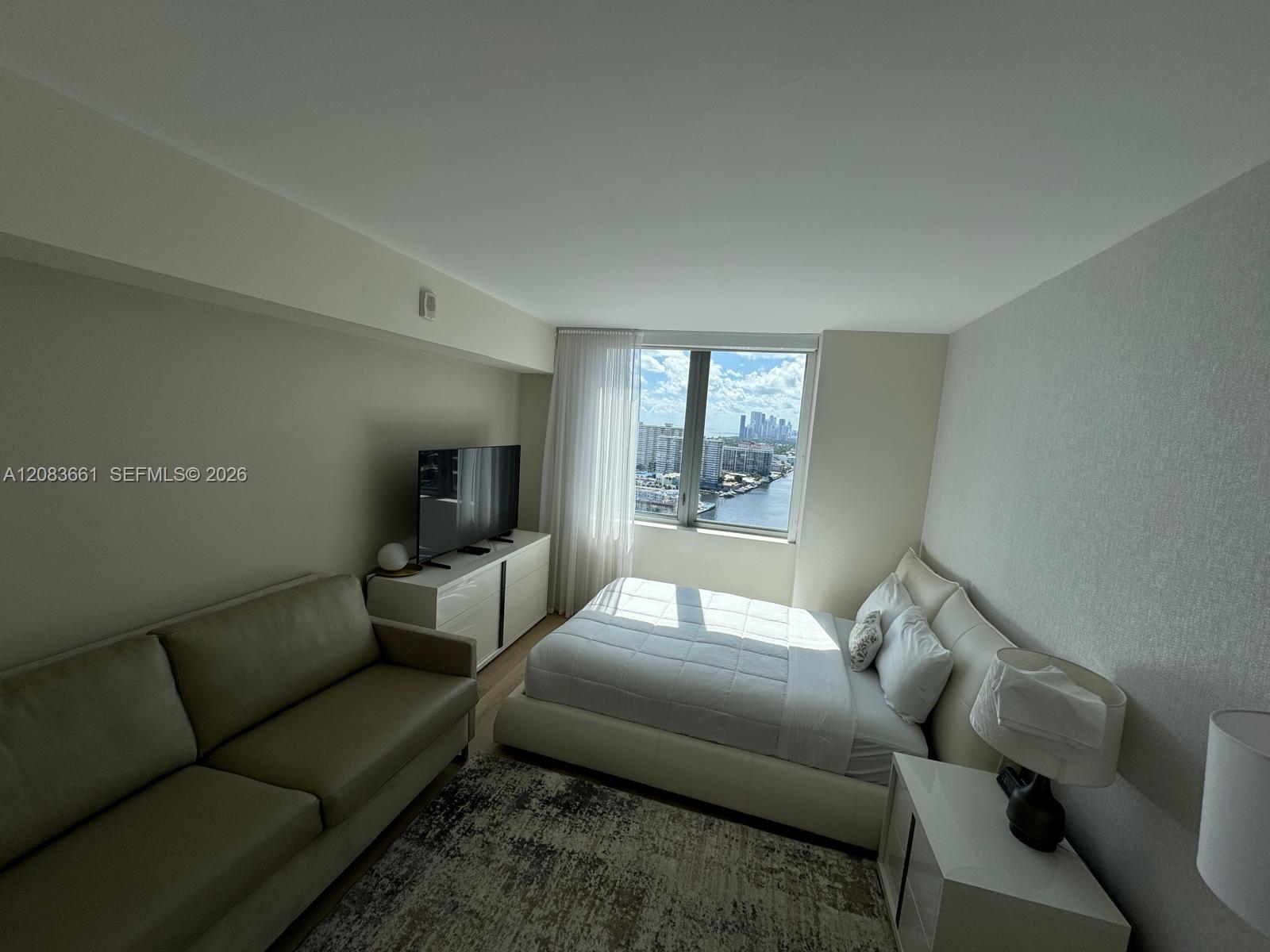 2600 E Hallandale Beach Boulevard T2701 Property Photo 17