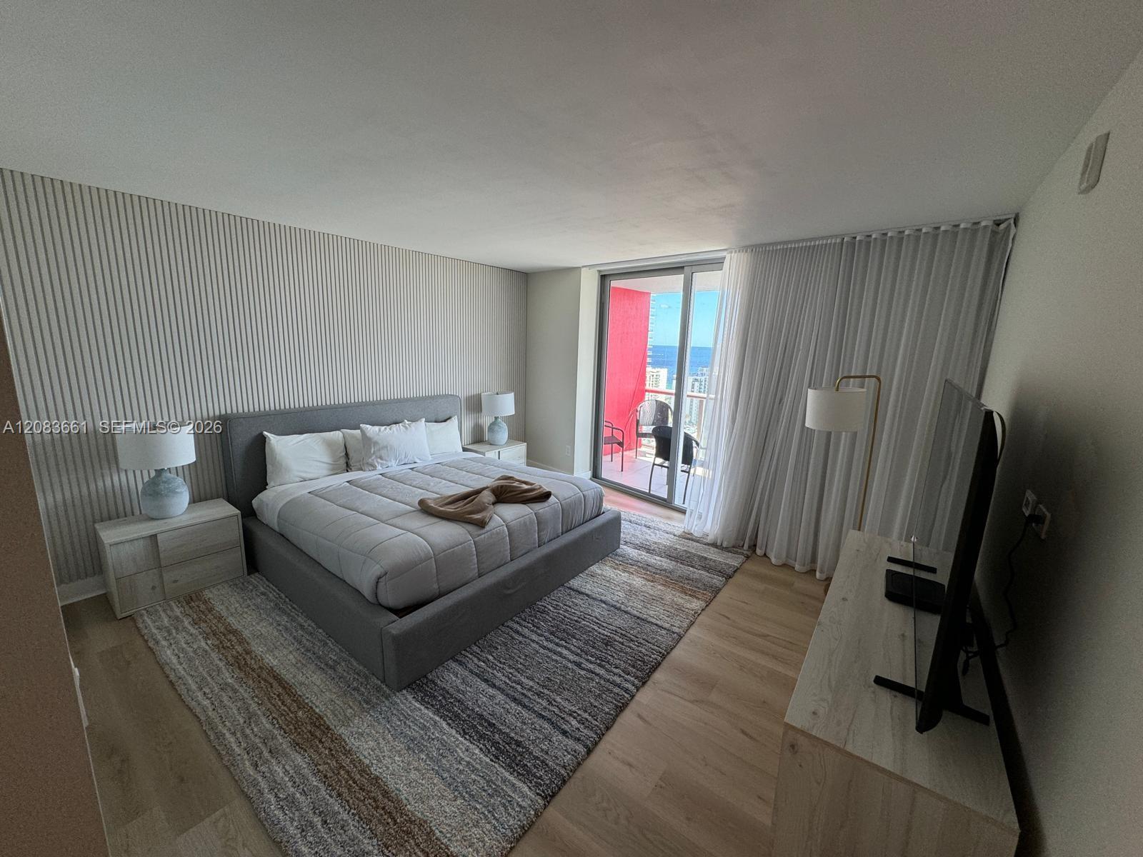 2600 E Hallandale Beach Boulevard T2701 Property Photo 24