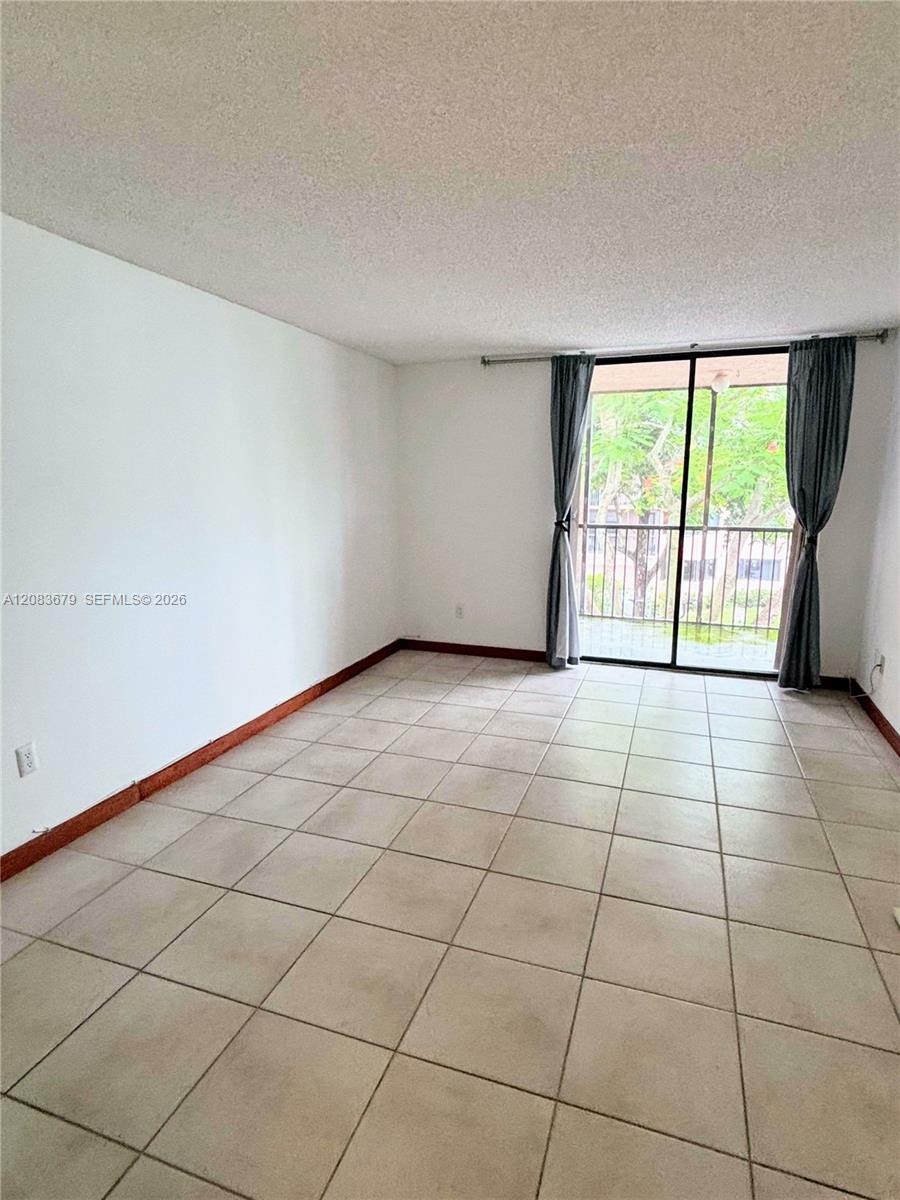 20860 San Simeon Way 303-6 Property Photo 10
