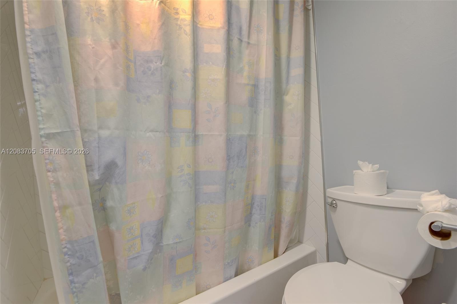 3031 N Ocean Boulevard 305 Property Photo 10