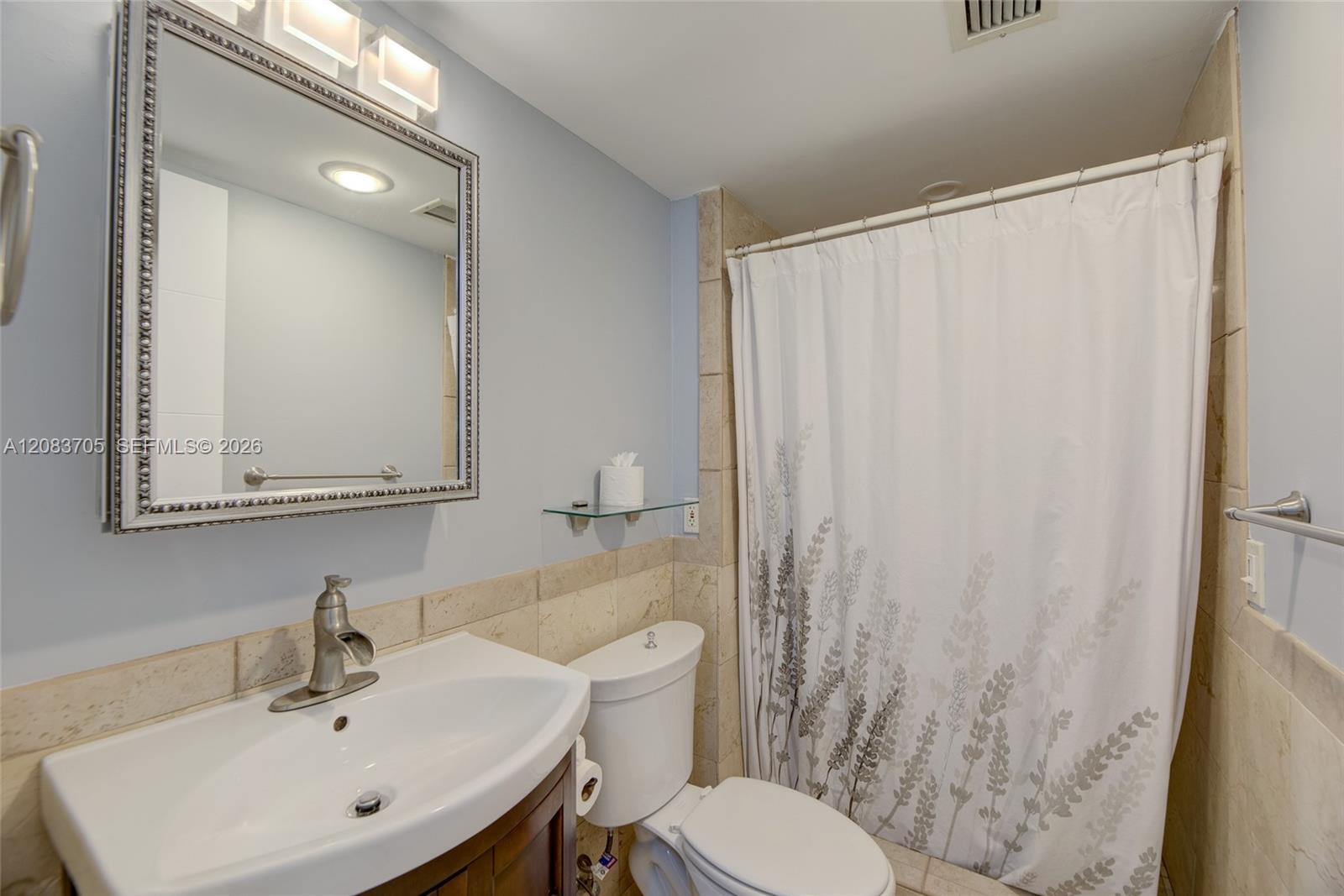 3031 N Ocean Boulevard 305 Property Photo 13