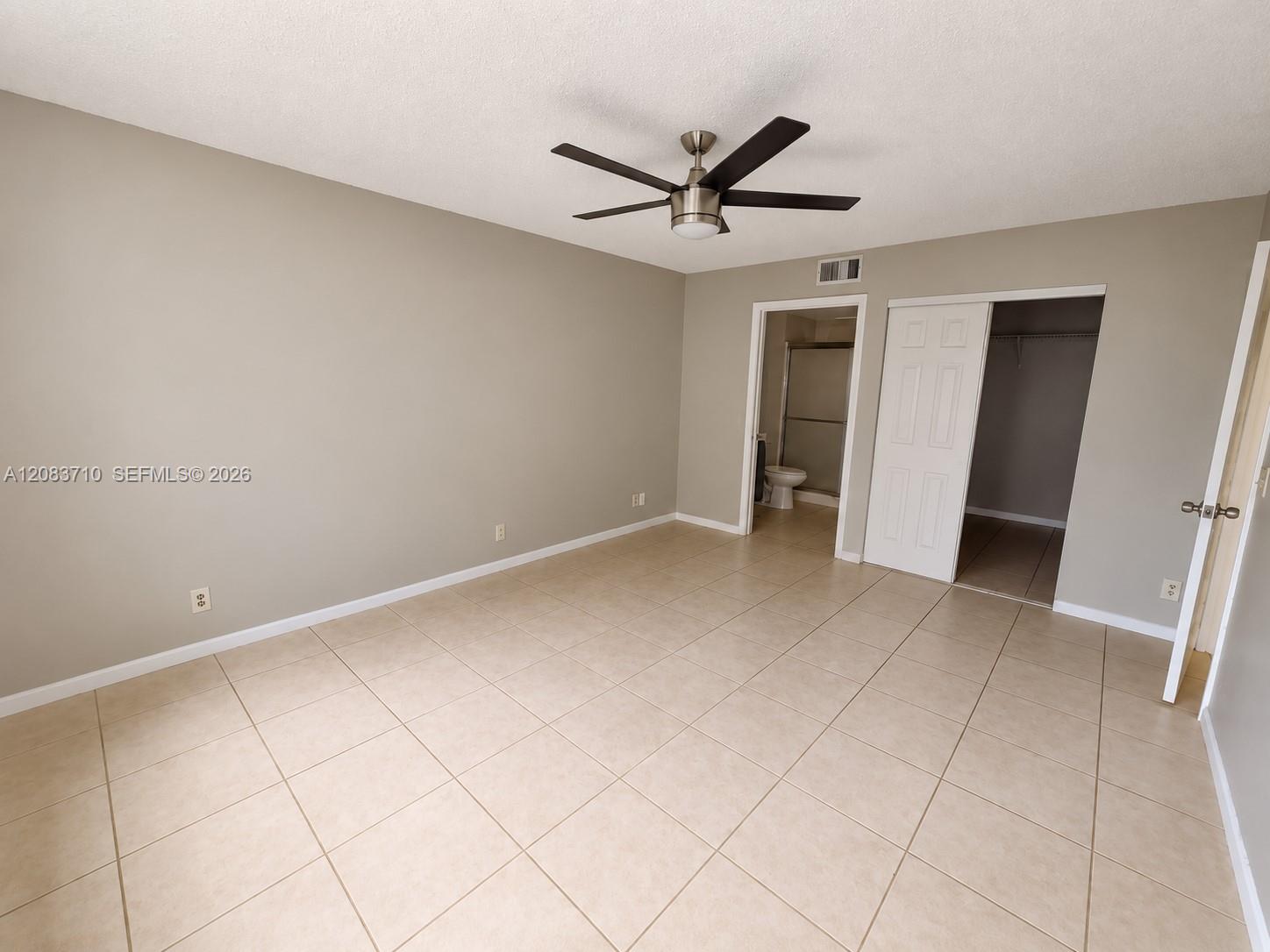 8821 Wiles Road 102 Property Photo 30