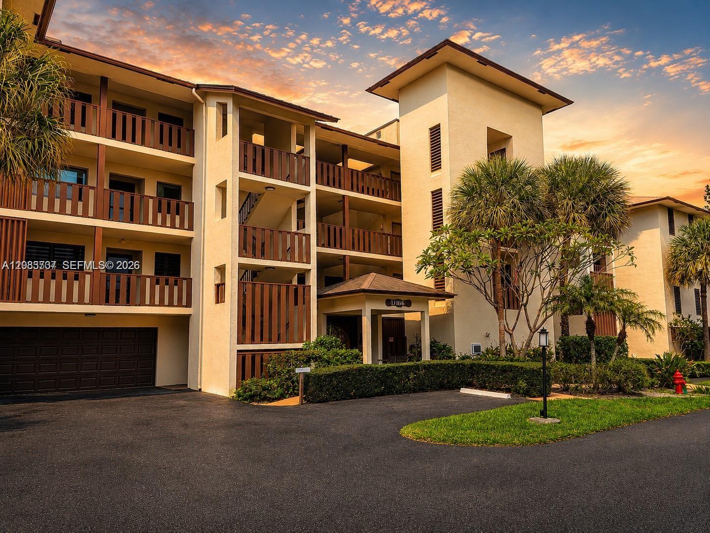 166 SE St Lucie Boulevard D-203