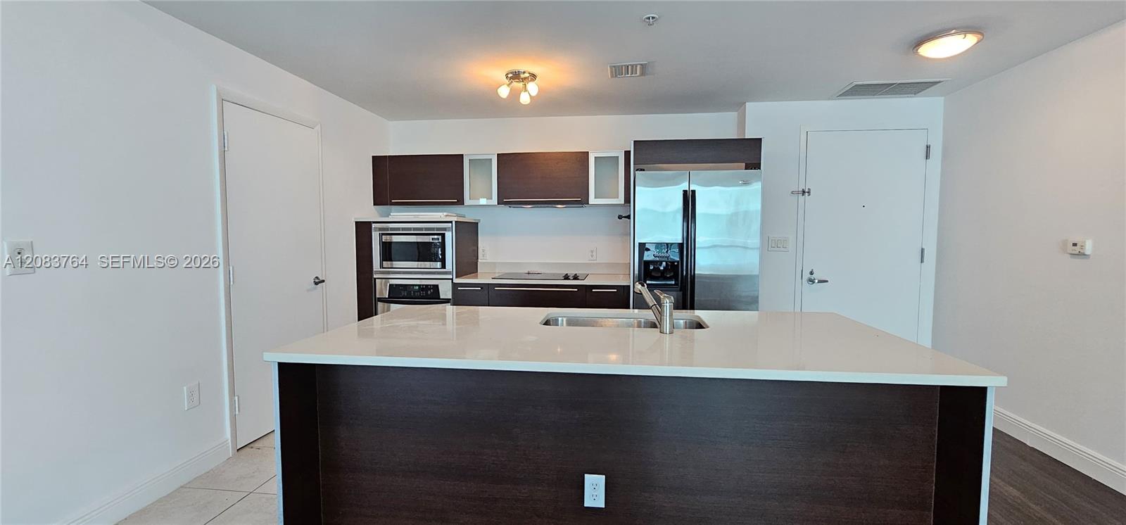 1900 N Bayshore Drive 1617 Property Photo 1