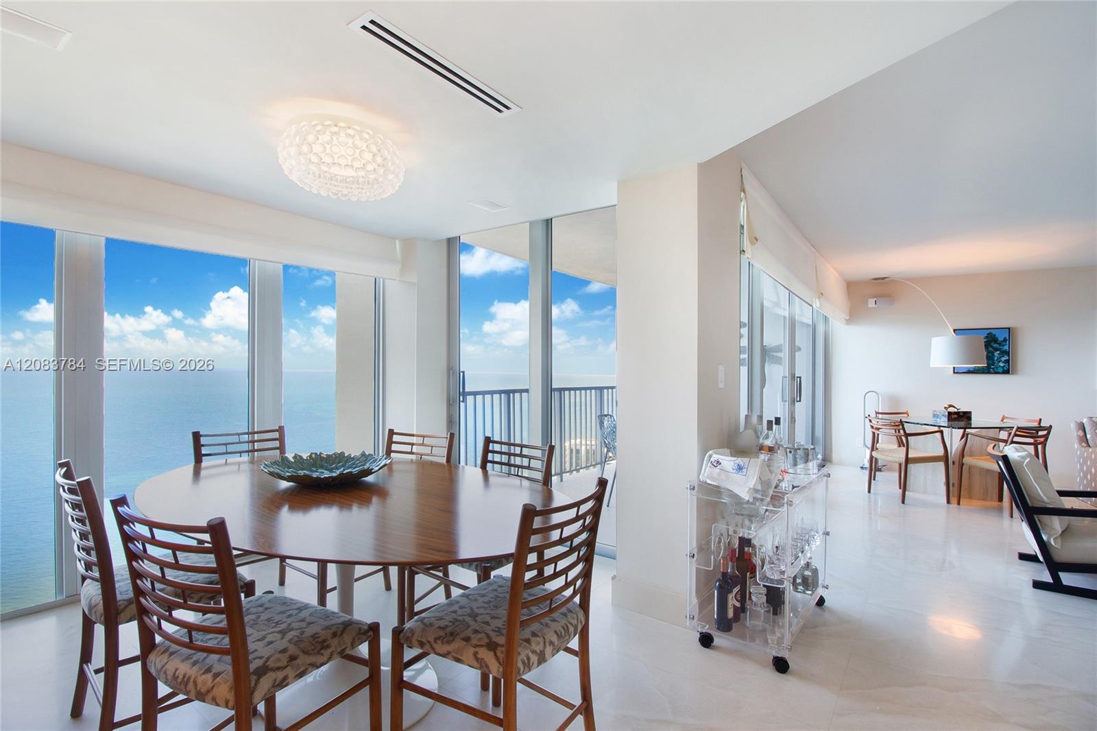 881 Ocean Drive 25e Property Photo 7