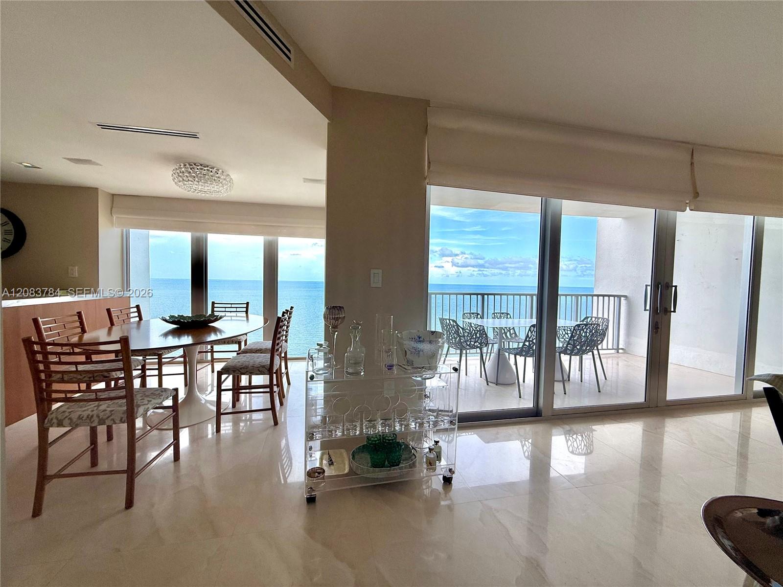881 Ocean Drive 25e Property Photo 28
