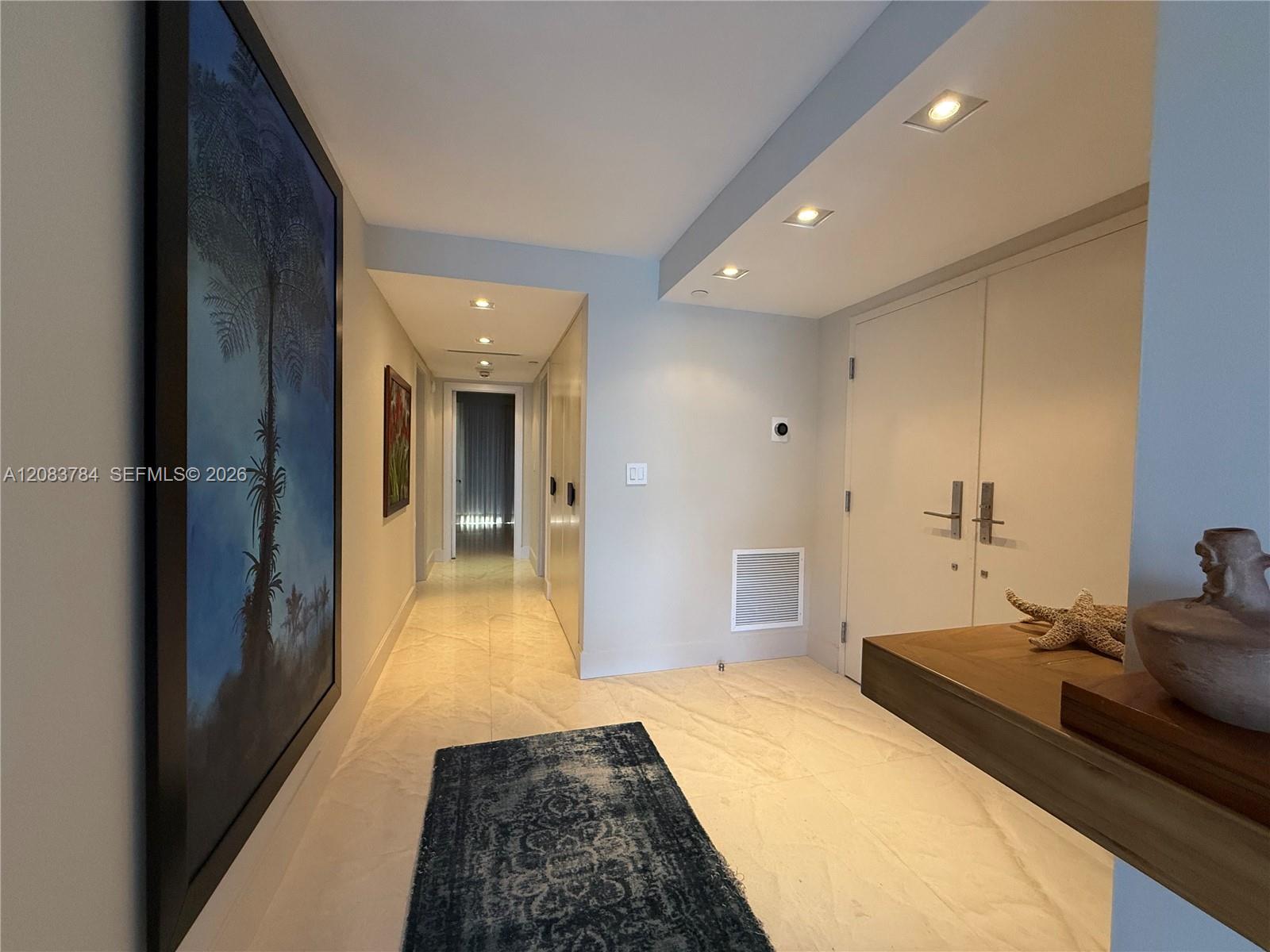881 Ocean Drive 25e Property Photo 29