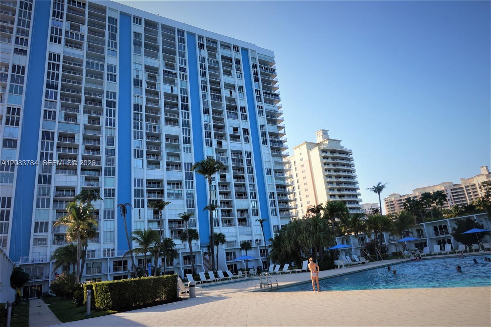 881 Ocean Drive 25e Property Photo 30