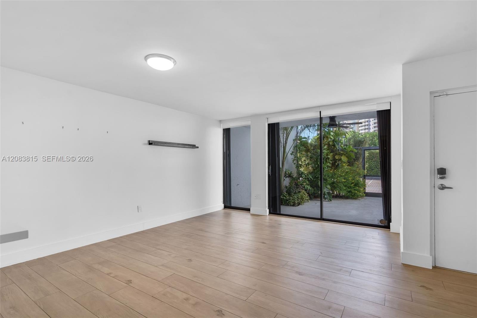 A12083815 Property Photo 7
