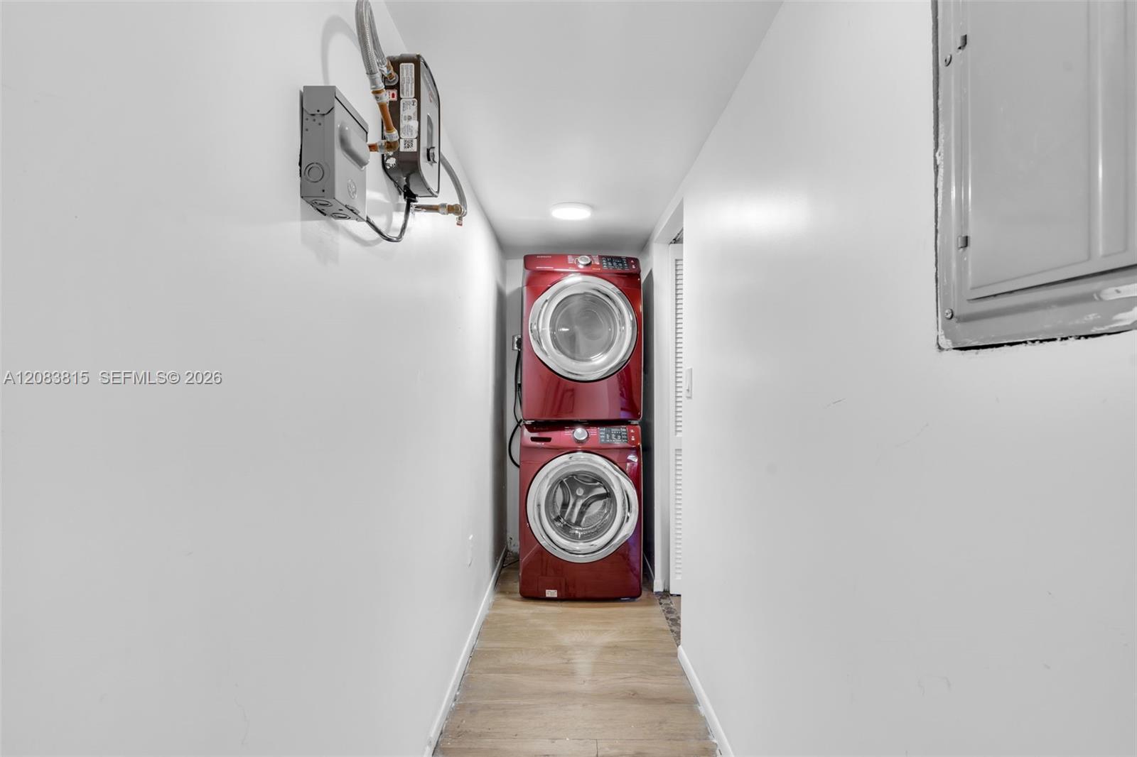 A12083815 Property Photo 9